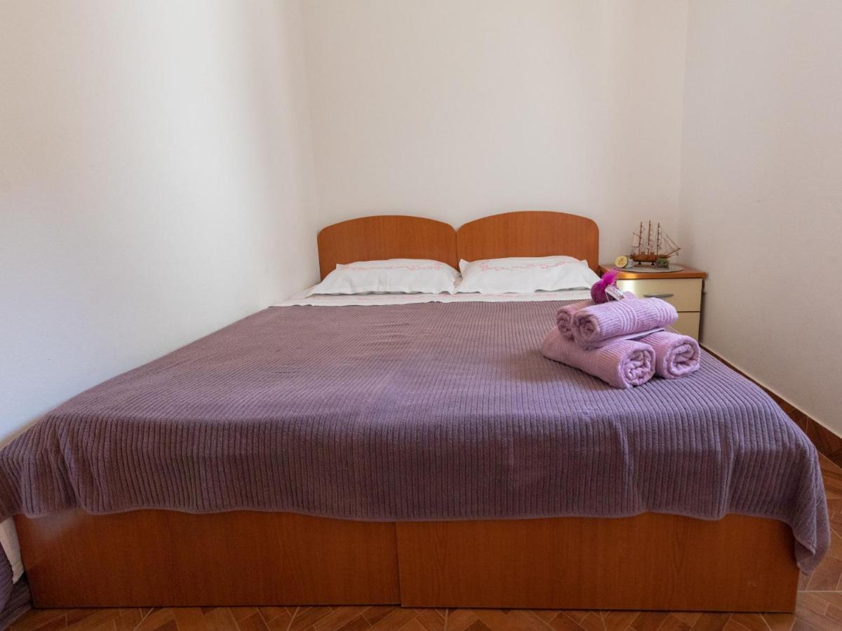 Holiday Home Dubra By Interhome Комарна Экстерьер фото